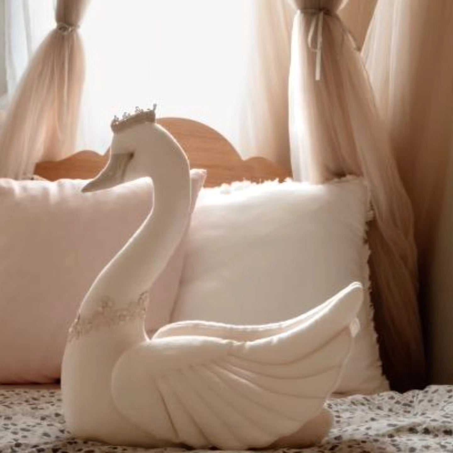 PRE-ORDER Swan with Crown