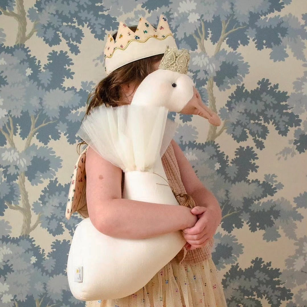 Linen Goose - Queen Rosalie