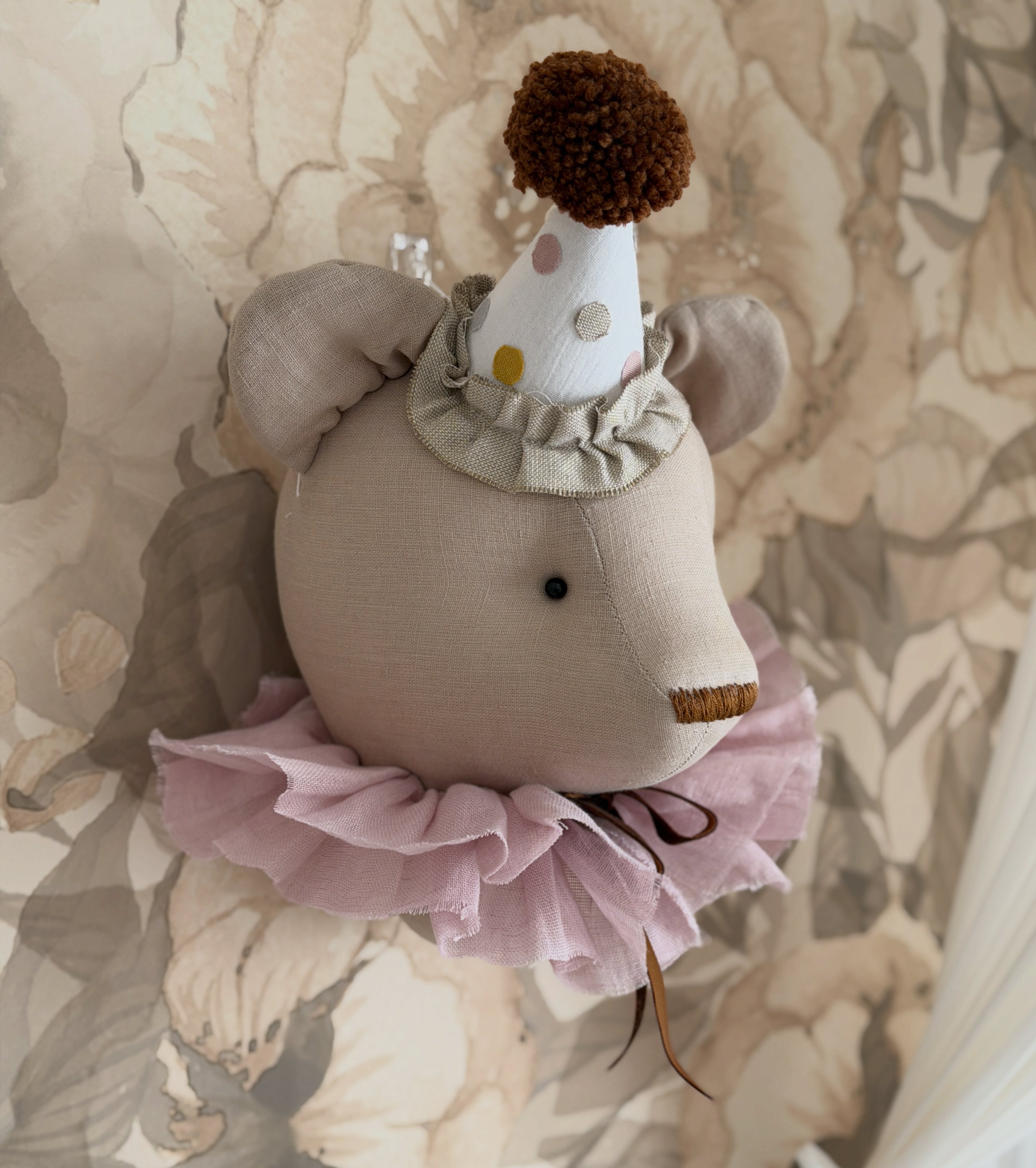 SAMPLE petite size  - beige bear with powder collar