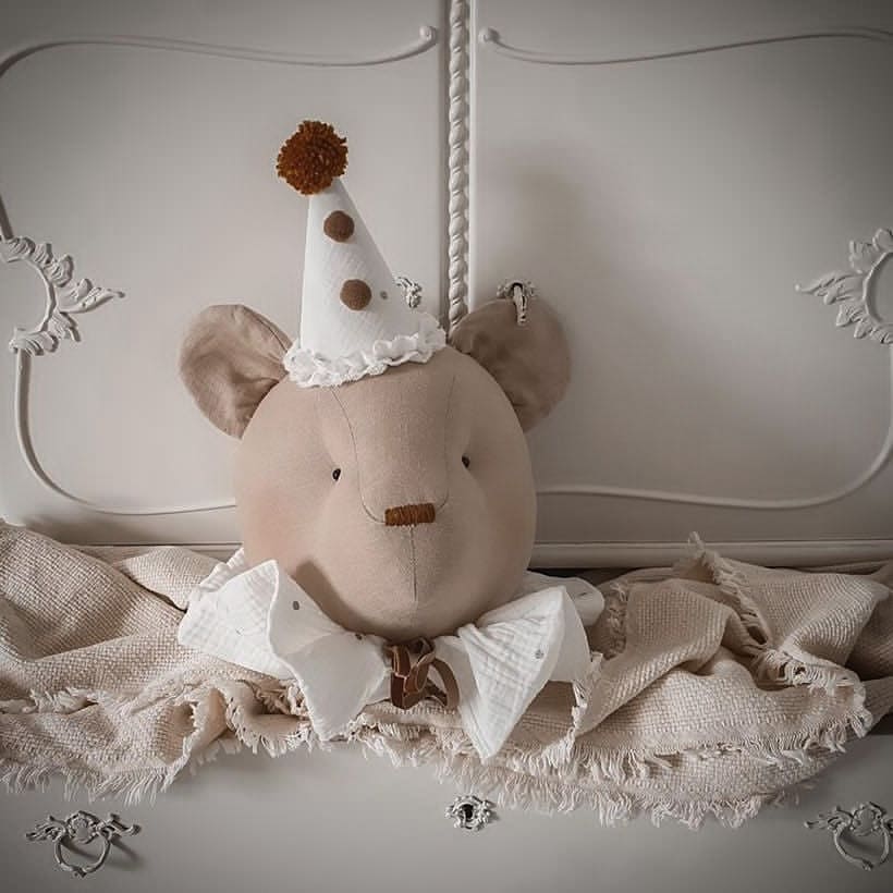 Linen Bear Wall Hanging – Cream Collar