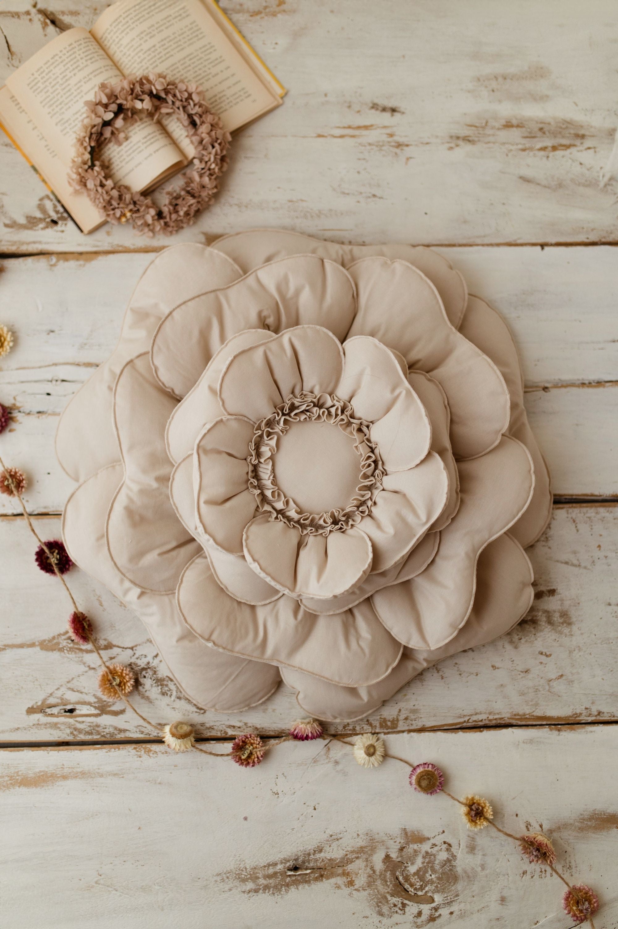 Flower cushions (natural 30cm)