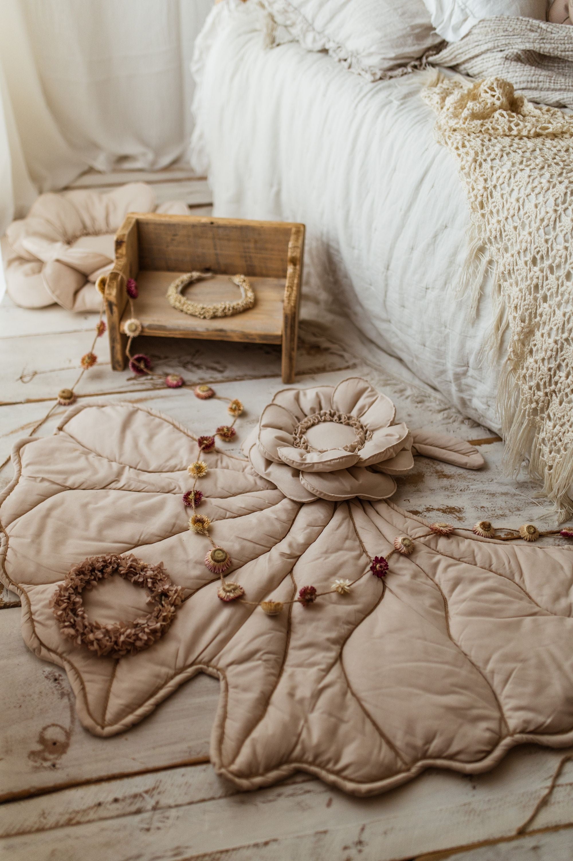 Flower cushions (natural 30cm)