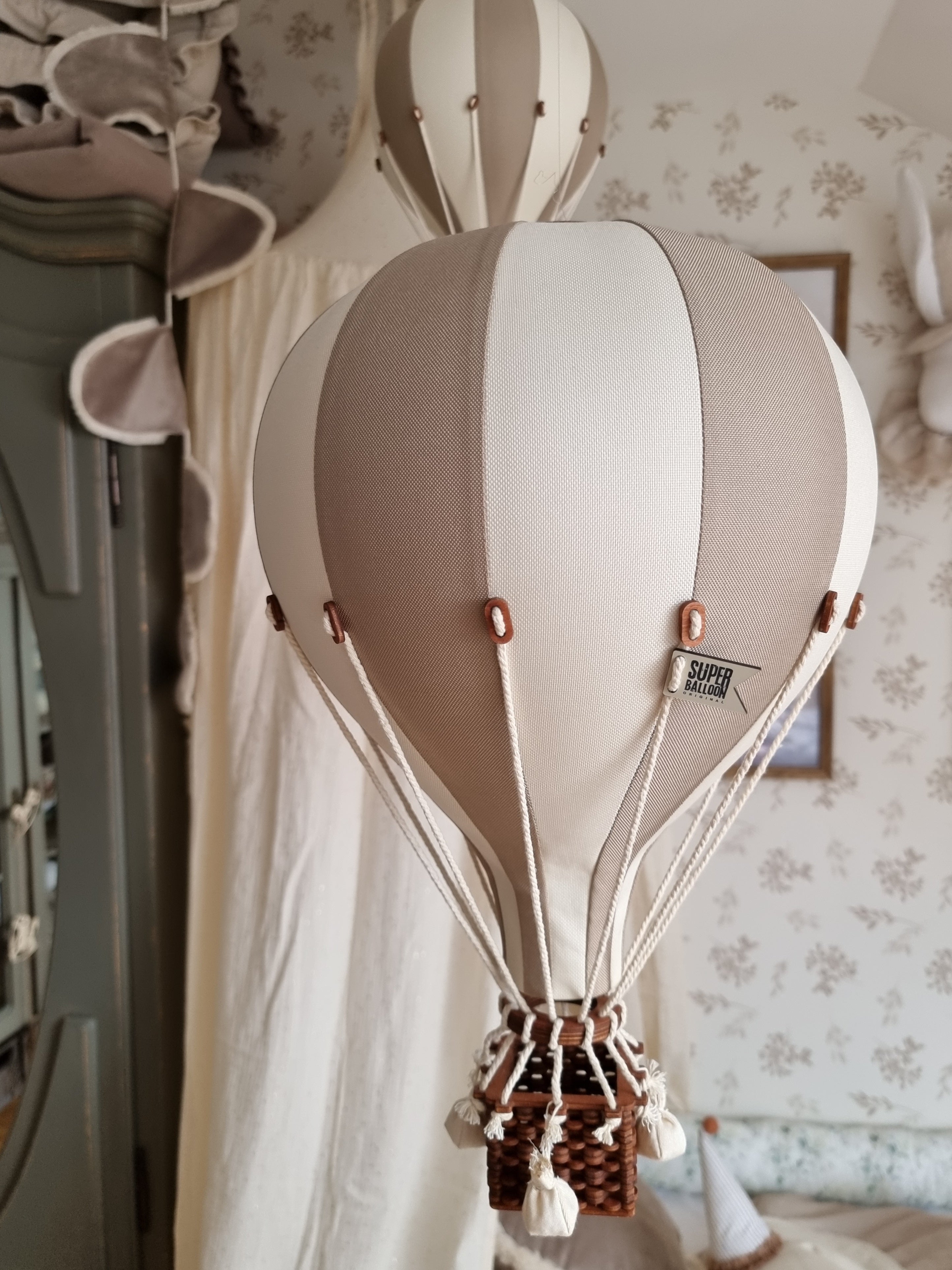 Large - SB728 Gold & Off White Decorative Hot Air Balloon