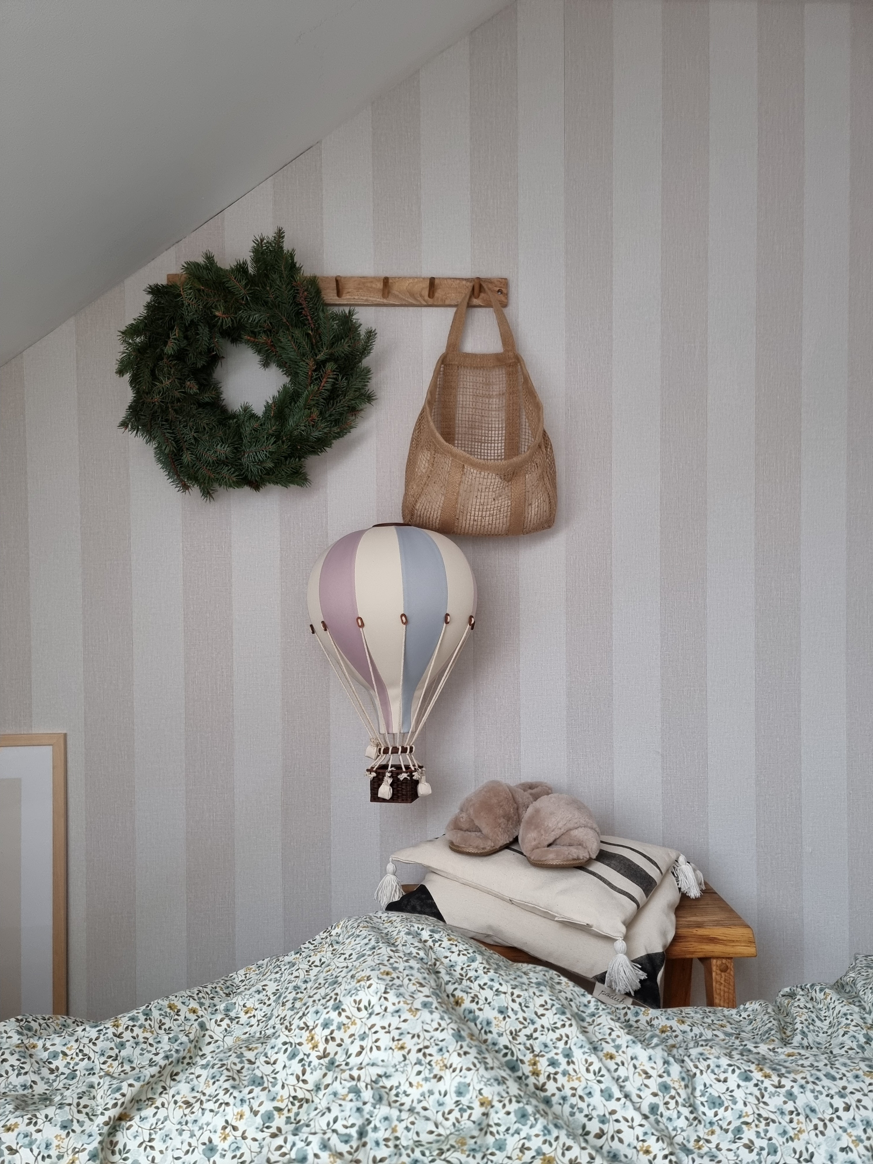 Small - SB771 Blue & Lilac Decorative Hot Air Balloon