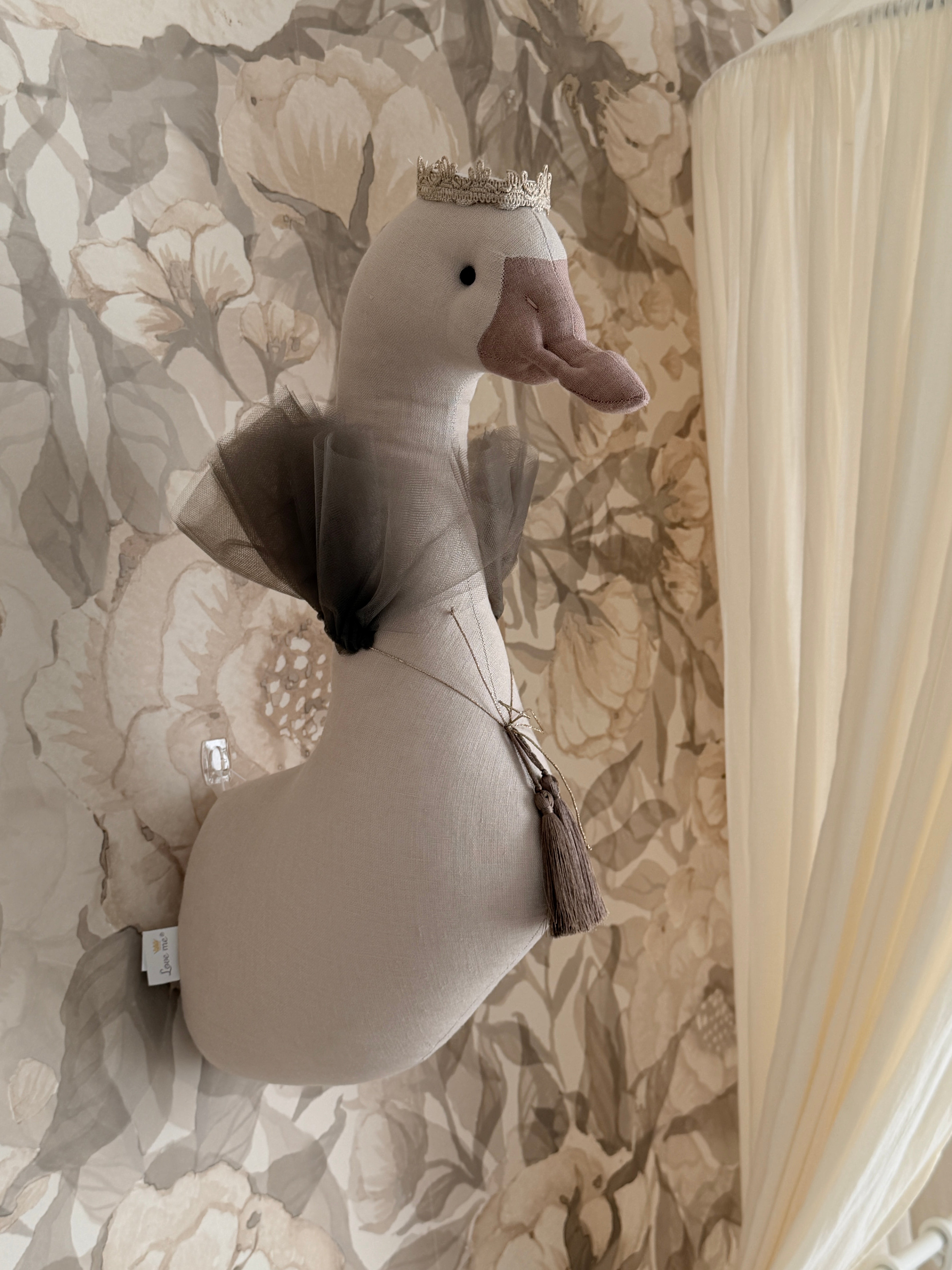 Linen Goose - King Rosallio